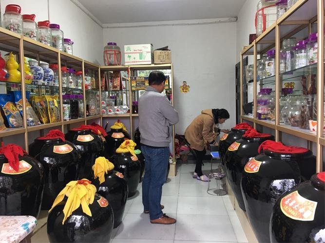 甘亭街道开展散装白酒经营户专项检查工作 筑牢酒类经营安全防线